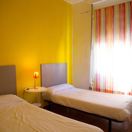 Russafa Youth Hostel Valencia Buitenkant foto